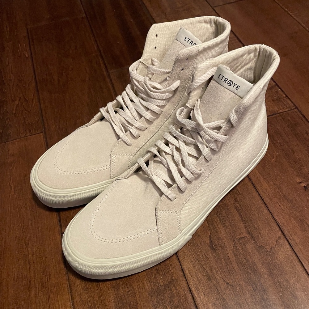 STRAYE High Top Shoes- Brand New! Size 11